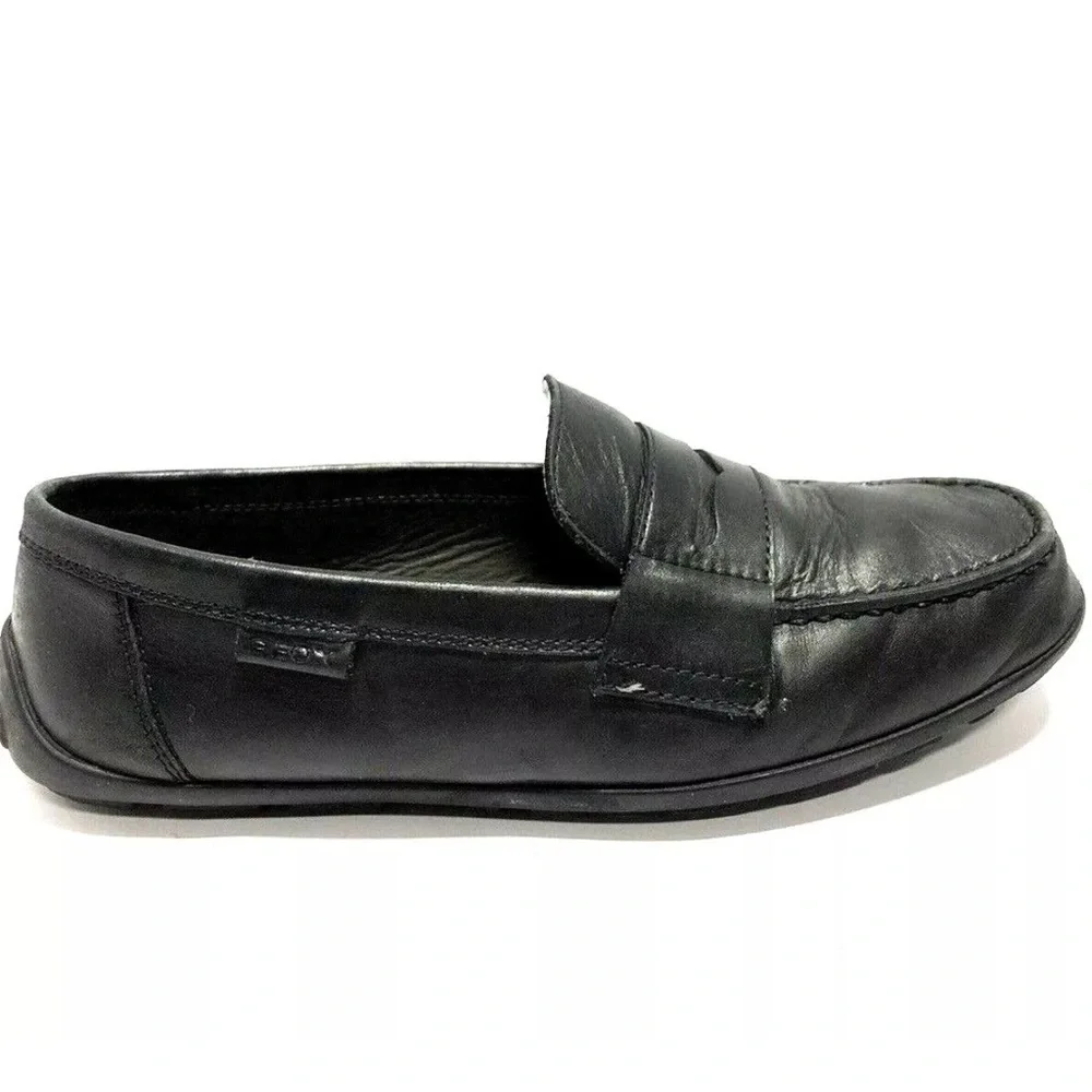 Geox Big Kids’ J New Fast, Black Slip-On Shoes, Boys’ Size 6.5M